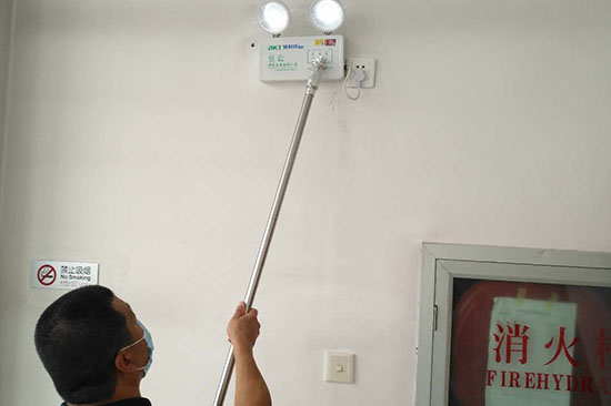 �����z�y