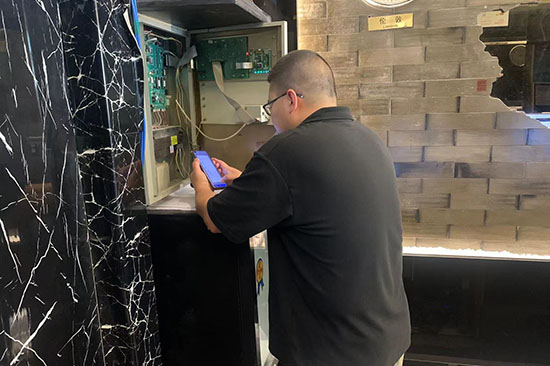 ������x��늙z